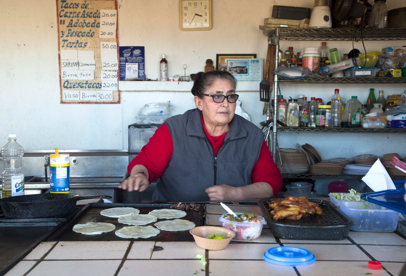 The taqueria proprietor known as La China (Photo: Felipe Luna/Instagram @efe_luna)
